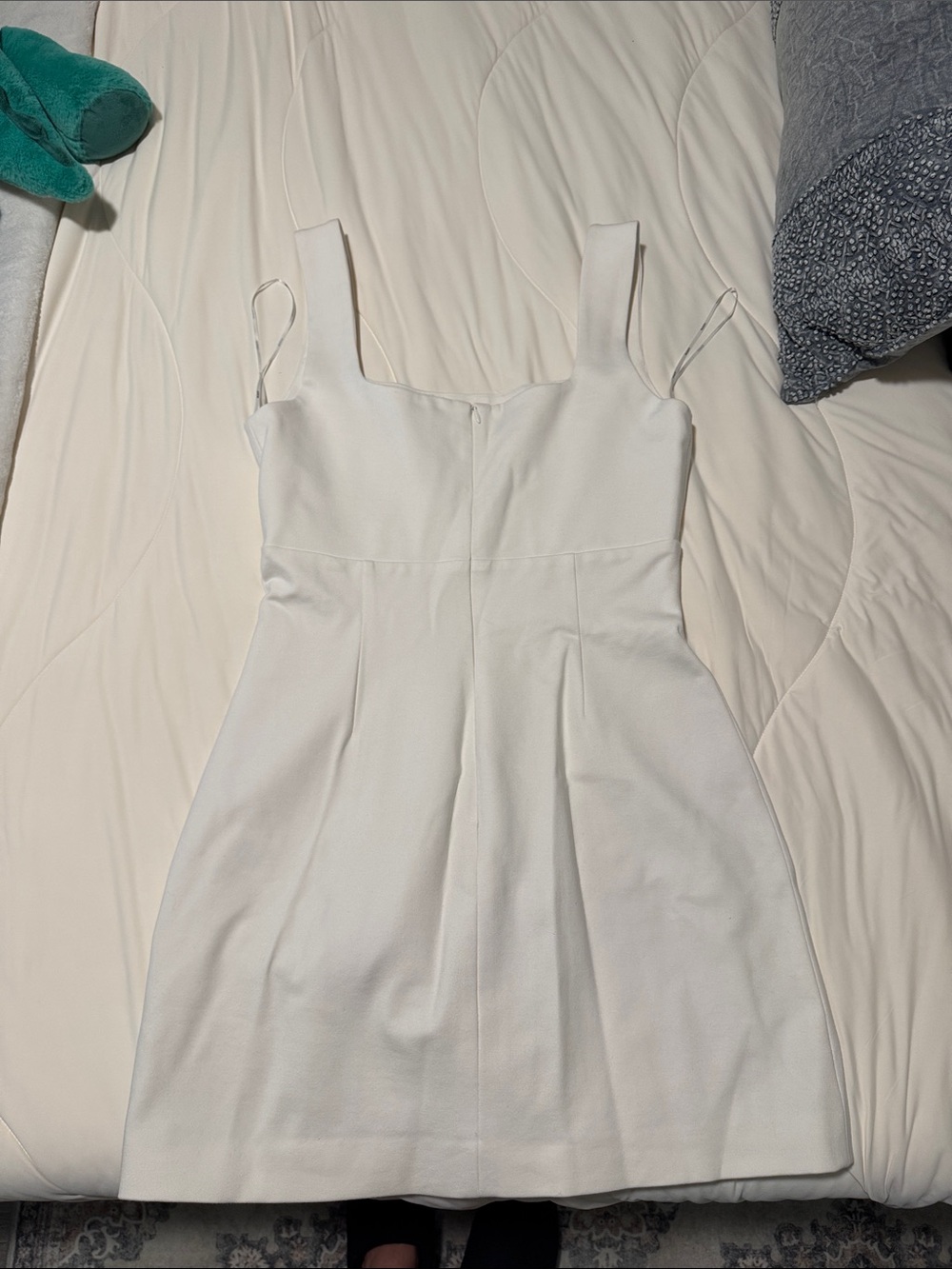 Elliatt White Square-Neck Mini Dress - Picture 4 of 5